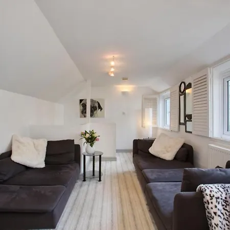 Fantastic 1Bd Hideaway 2 Minutes To The Sea Villa Beer Exterior photo